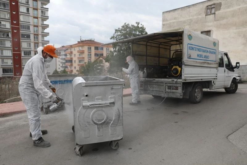 Günde 400 ton çöp topluyorlar, şehri foşur foşur yıkıyorlar
