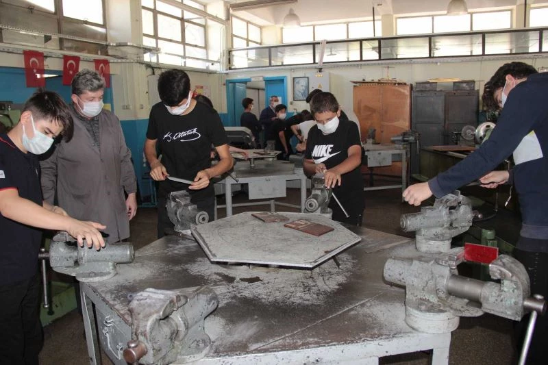 Meslek liseleri vites büyüttü
