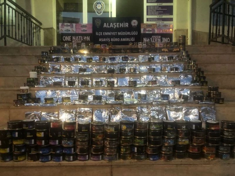 Manisa’da 502 paket kaçak nargile tütünü ele geçirildi
