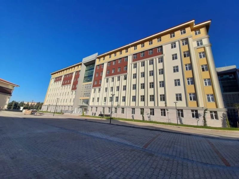 Adana’da yurt kapasitesi genişletildi, yataklar boş kaldı
