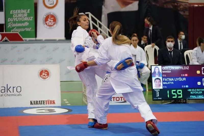 Babası çalıştırdı, kızı şampiyon oldu
