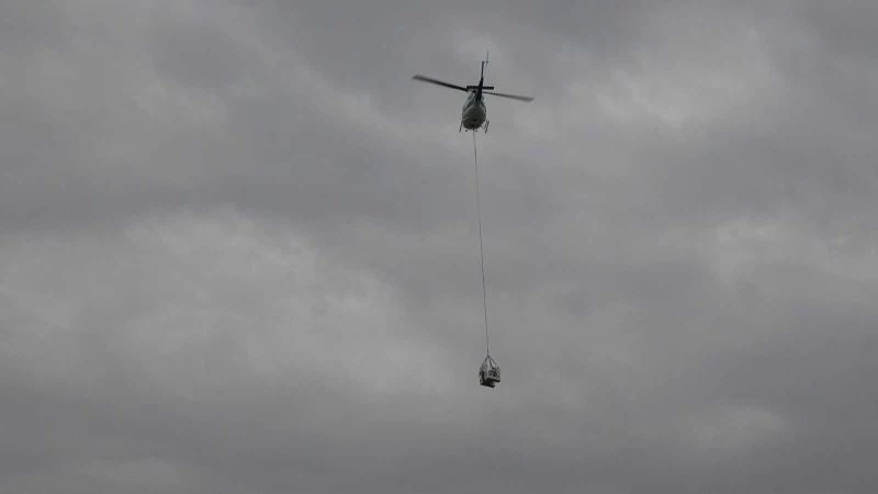 Bursa’da şehrin üstünde alçak uçuş yapan helikopter paniğe neden oldu
