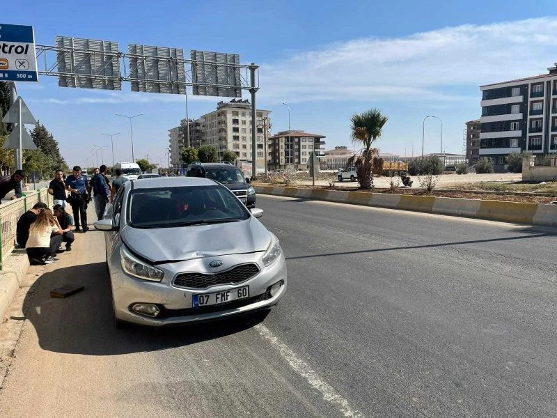 Otomobil yaya çaptı: 1 yaralı
