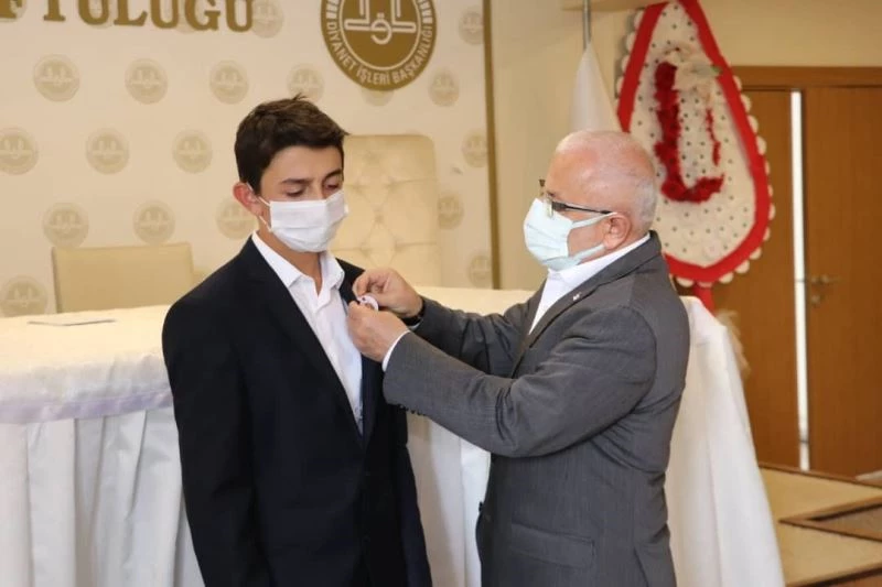 Akkuş, dereceye giren öğrencileri altınla ödüllendirdi
