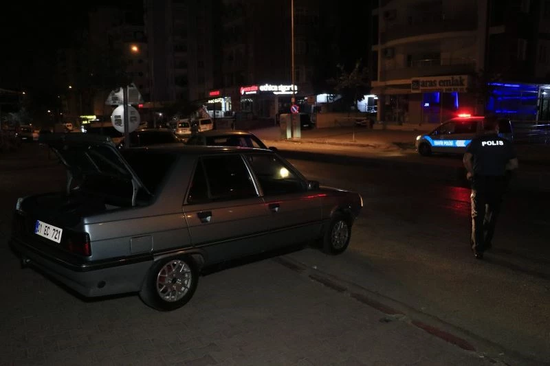 Bekçilerin üzerine sürerek uygulamadan kaçan sürücü kaza yapıp yakalandı
