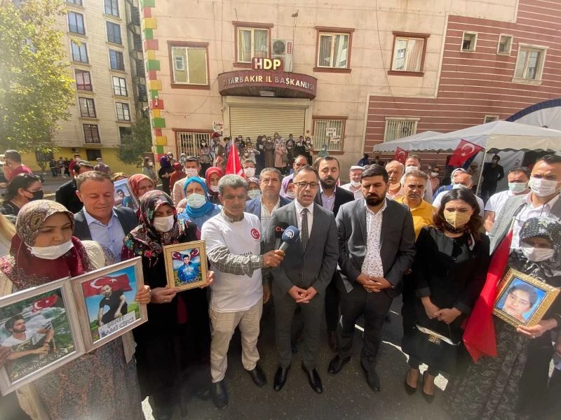 Ailelerin direnişine bir destek de Kayapınar’dan geldi
