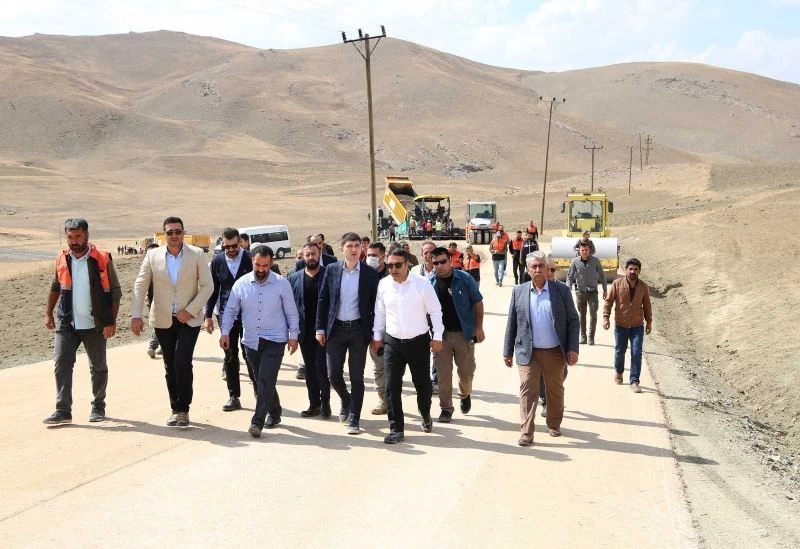 Genel Sekreter Çelikel, Gürpınar ilçesindeki çalışmaları inceledi
