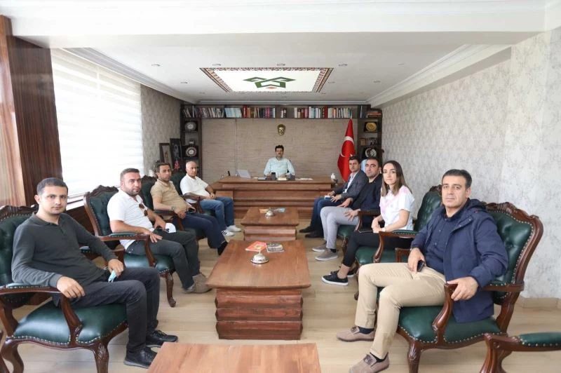 Vanlı iş adamlarından Çukurca’ya ziyaret
