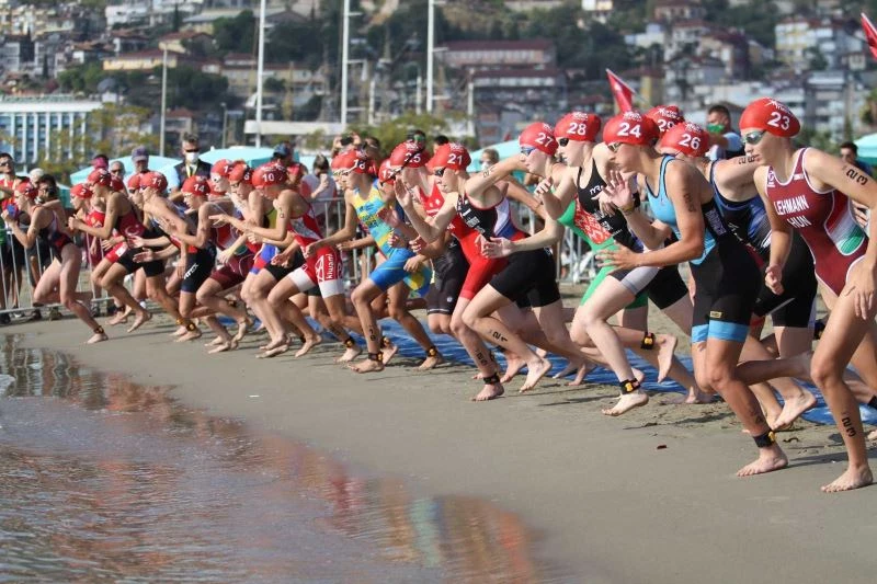 30. Alanya Uluslararası Trıathlon Yarışları başladı
