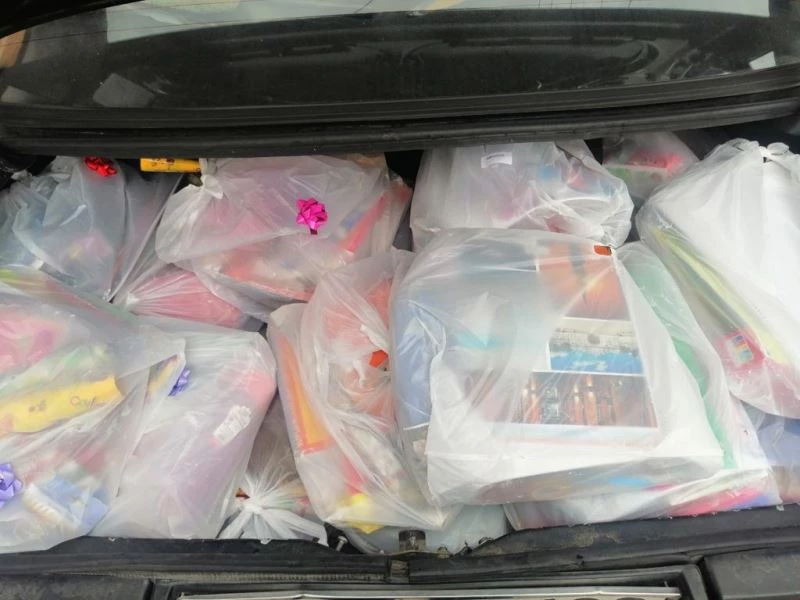 İhtiyaç sahibi çocuklar okul malzemelerine kavuştu
