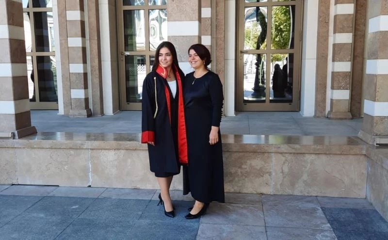 Şehit Erol Soyer’in hiç görmediği kızı Merve herkesi gururlandırdı
