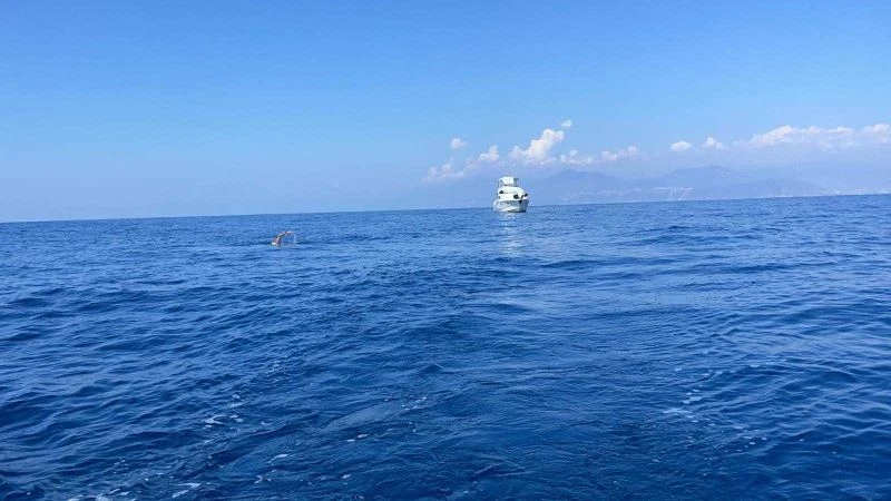 Emre Seven’in Mersin-KKTC arası yüzüşü yarım kaldı
