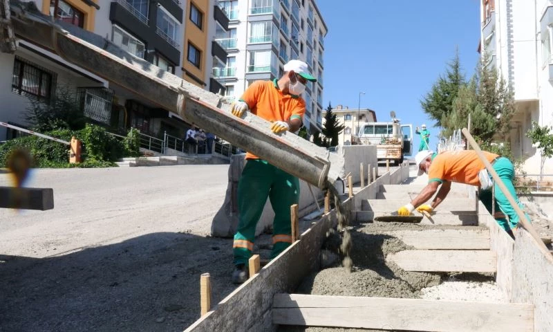 Asfalt sezonu hız kesmeden devam ediyor
