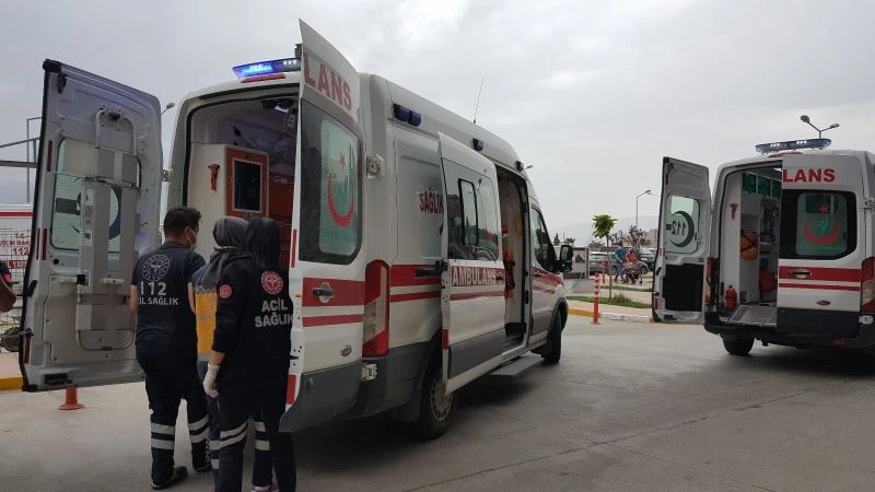 Erzincan’da saman balyalarının altında kalan 6 çocuk annesi hayatını kaybetti

