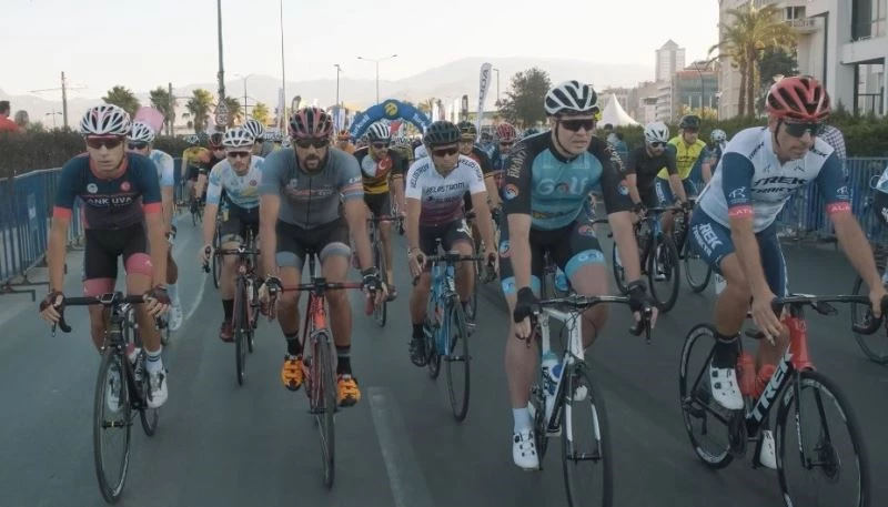 Turkcell GranFondo İzmir’de pedallar eğitim için döndü
