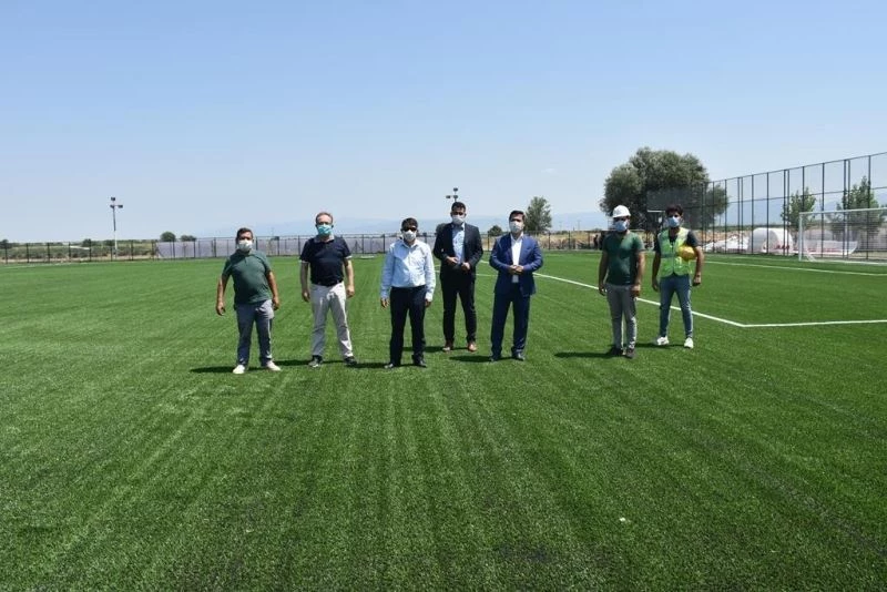 Manisa’da amatör kulüplere saha desteği
