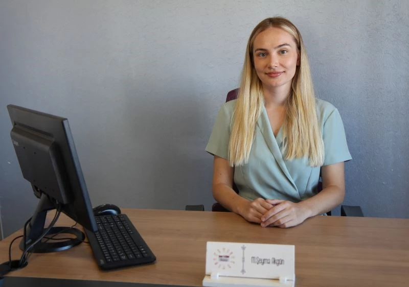 Okula uyum sürecinde zorlanan çocuğunuza destek olun
