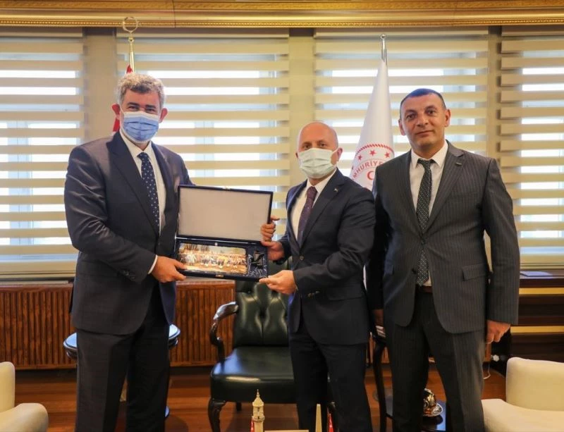 Feyzioğlu: “Yargı üzerine toz konmaması lazım”
