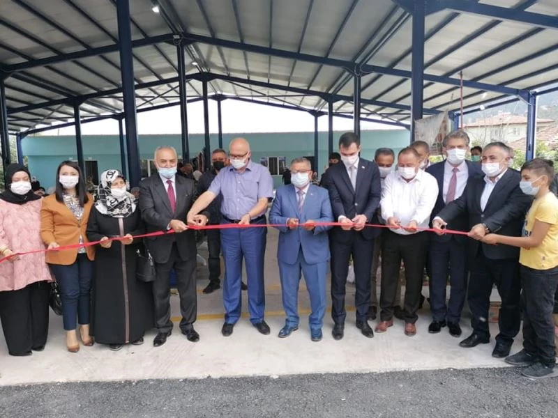 İnhisar’da kapalı pazar yeri açıldı
