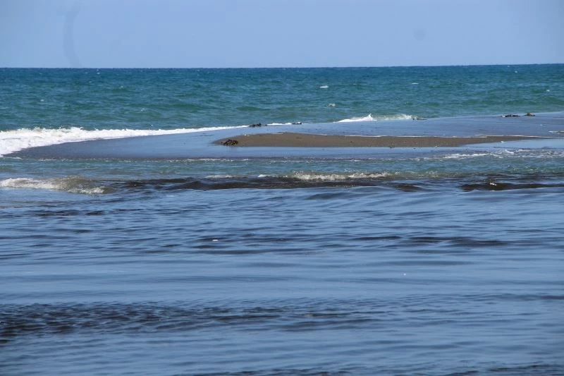 Petrol sızıntısı balıkçıları endişelendiriyor
