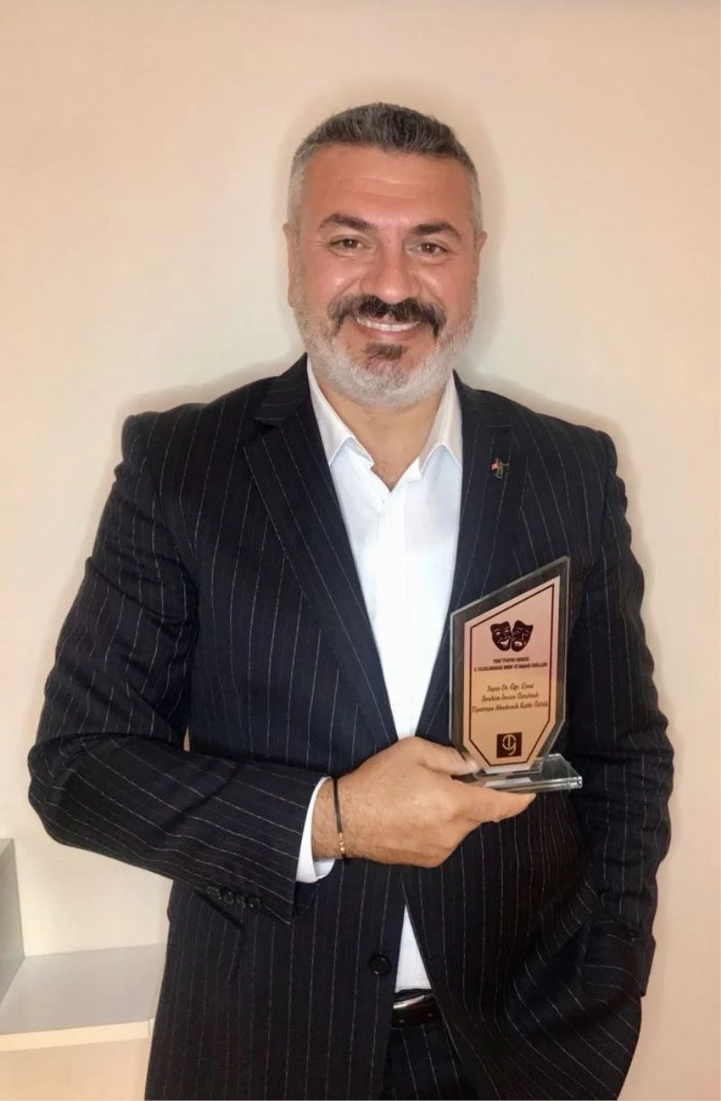 BUÜ’lü akademisyene ödül
