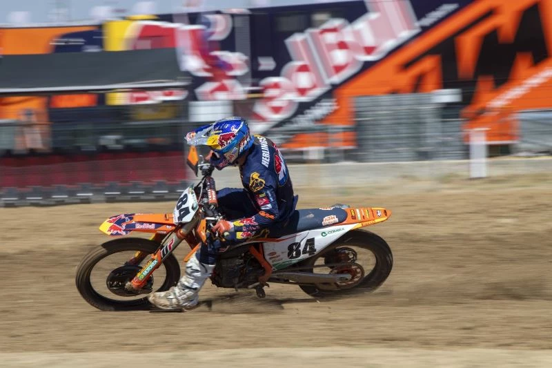 Dünya Motokros Şampiyonası Afyon’da nefesleri kesti
