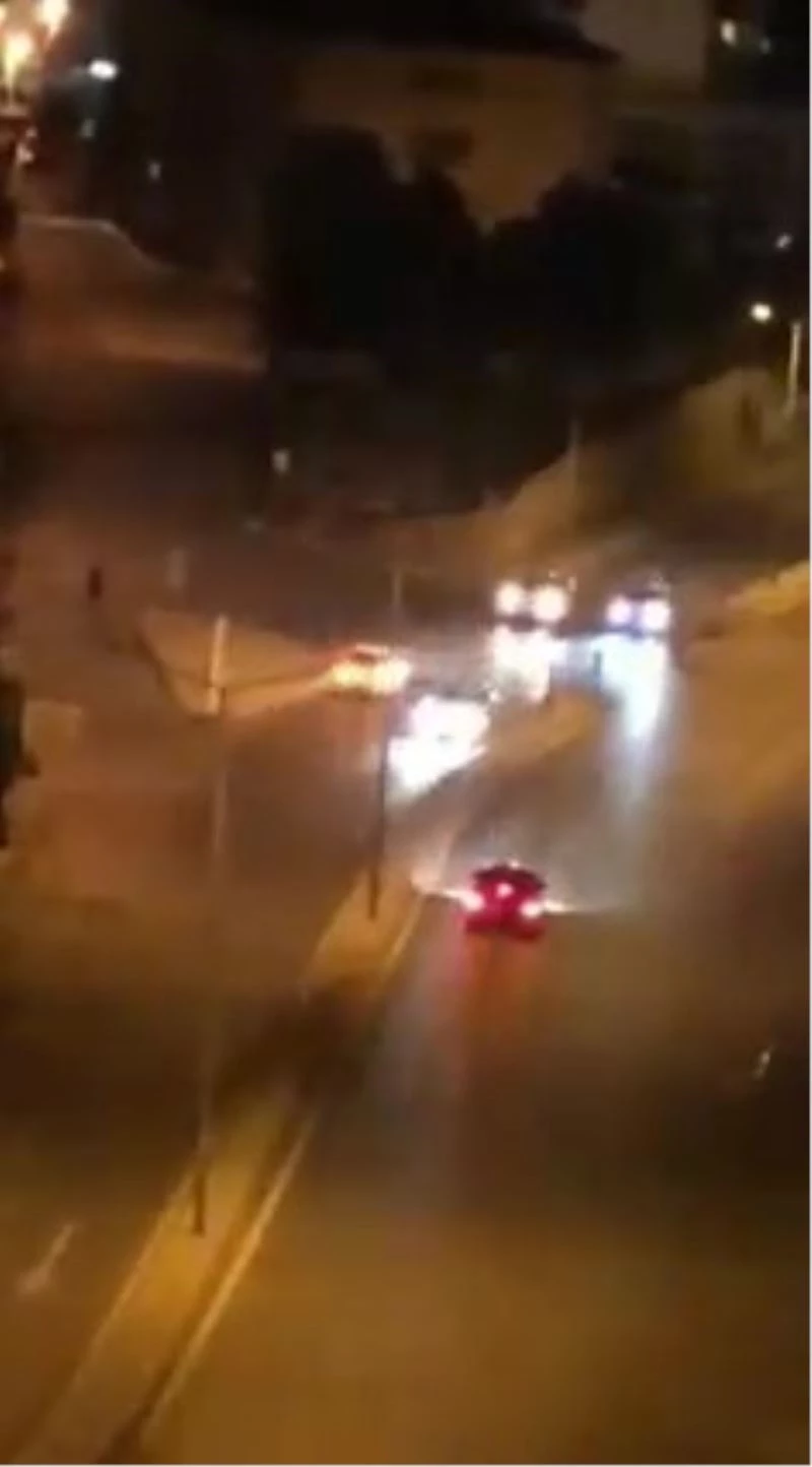 (Özel) Pendik’te trafik magandasının drift yaptığı anlar kamerada
