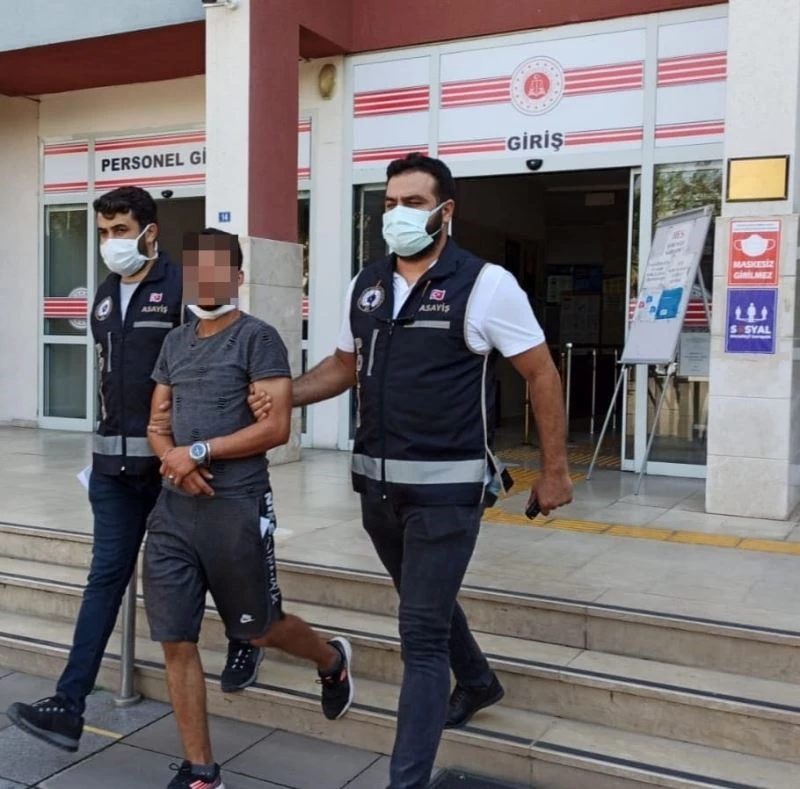 Okul binasından kalorifer peteği çalan şahıslar yakalandı
