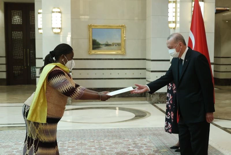 Cumhurbaşkanı Erdoğan, Gana’nın Ankara Büyükelçisi Ashietey-Odunton’u kabul etti
