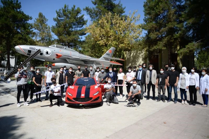 Rektör Kılavuz’dan Teknofest’te yarışan öğrencilere moral ziyareti
