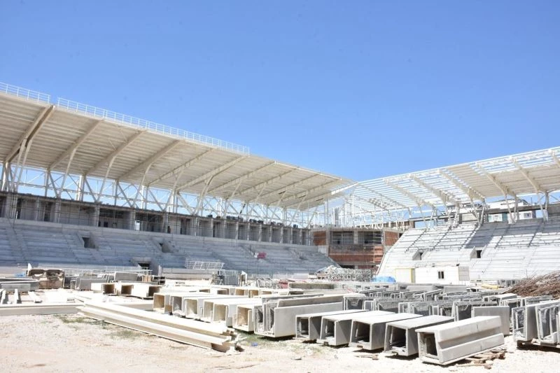 Yeni Elazığ Şehir Stadyumu’nda son aşamaya gelindi
