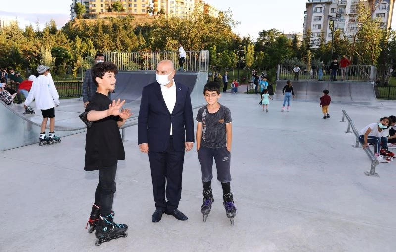 Başkan Altınok: “Gençler kaykay keyfini Keçiören’de yaşıyor”
