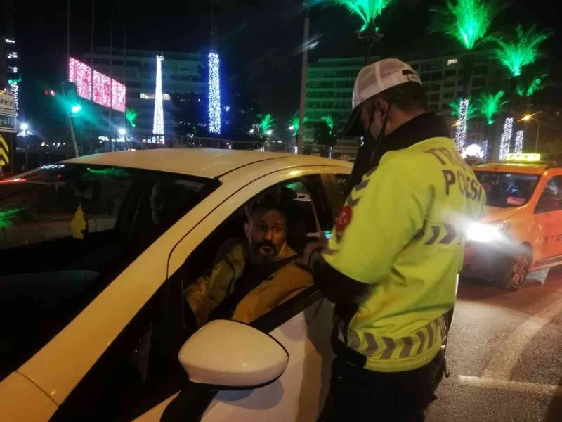 İzmir emniyetinden yılbaşında sıkı denetim
