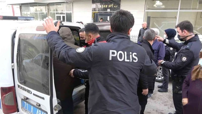 Kocası tarafından bıçaklı saldırıya uğramıştı, KADES sayesinde hayata tutundu
