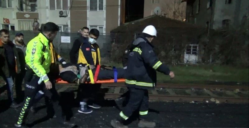 Yüksek gerilim hattına dokunarak yaralanan çocuk hayatını kaybetti
