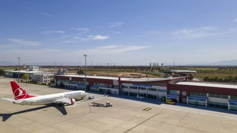 Malatya havalimanı bir yılda 651 bin 388 yolcu ağırladı
