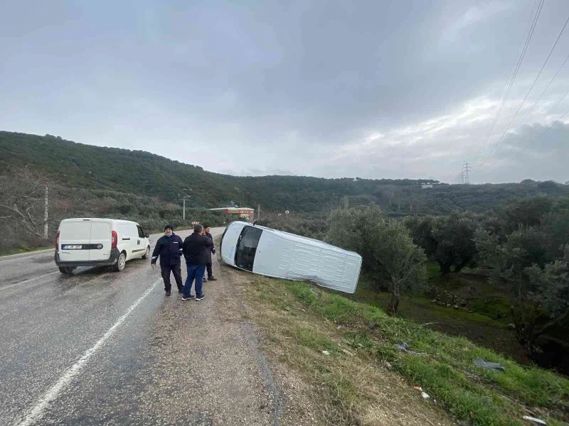 Yağmurla gelen kaza: 2 yaralı
