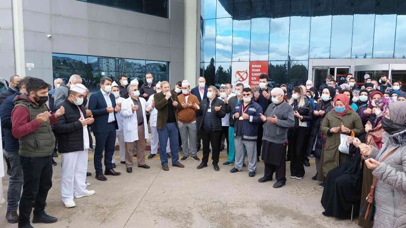 Beyin kanamasından hayatını kaybeden hastane çalışanı için tören
