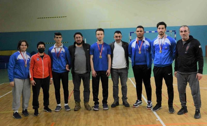 Yunusemreli tekvandocular yeni yılın ilk madalyalarını topladı
