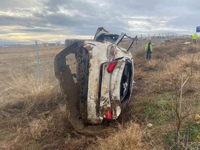 Konyasporlu milli futbolcu Ahmet Çalık trafik kazasında hayatını kaybetti
