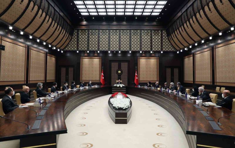 Cumhurbaşkanı Erdoğan, Kamu Görevlileri Etik Kurulu Başkanı Güngör ve kurul üyelerini kabul etti
