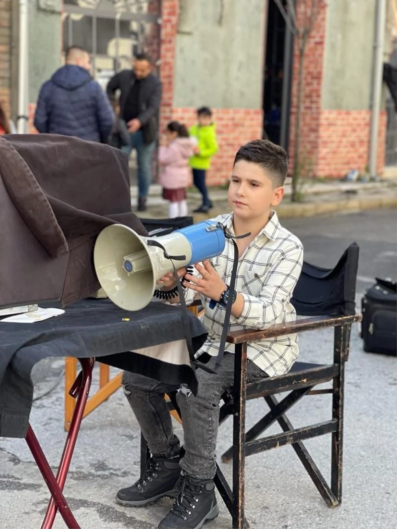 İlkokul öğrencisi Dehamcan Biçen’in Neşet Ertaş hayranlığı, görenleri şaşırtıyor
