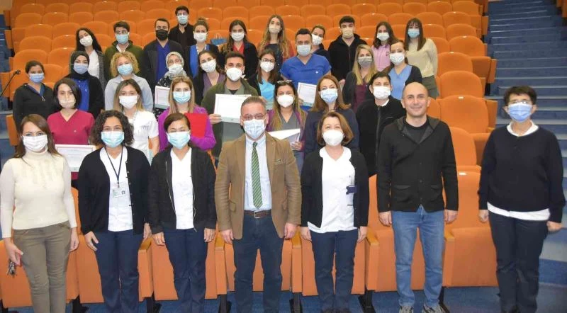 Yoğun bakım hemşireliği kursu tamamlandı
