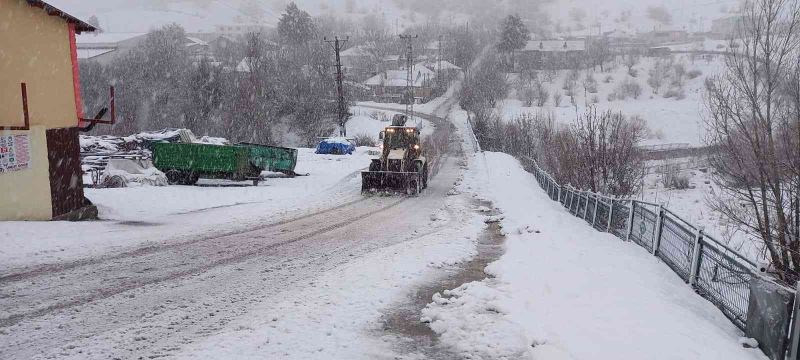 Tunceli’de 163 köy yolu ulaşıma kapandı

