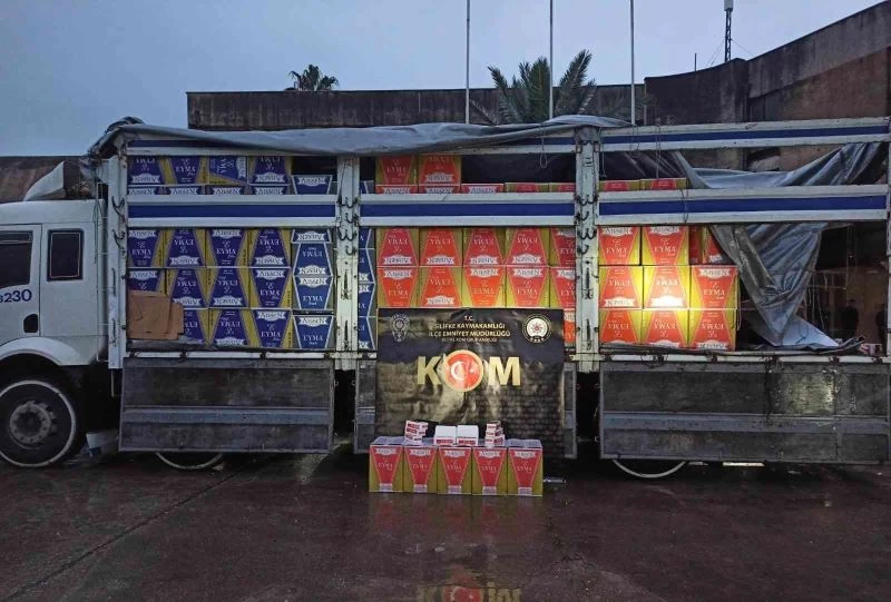 Mersin’de 4 milyon 610 bin adet gümrük kaçağı makaron ele geçirildi
