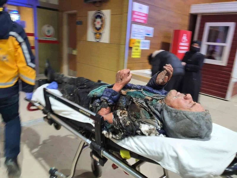 Bursa’da alkollü adam ısınmak için yaktığı ateşe düştü
