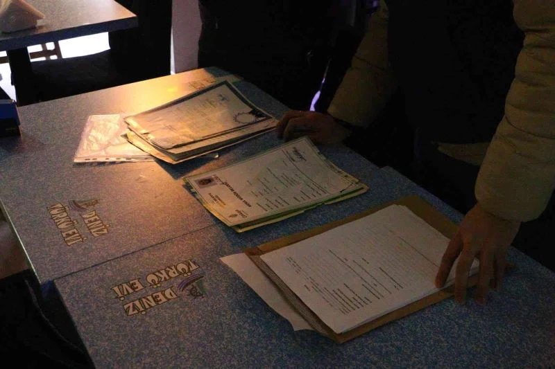 Ankara’da 300 polisle eğlence mekanlarına denetim
