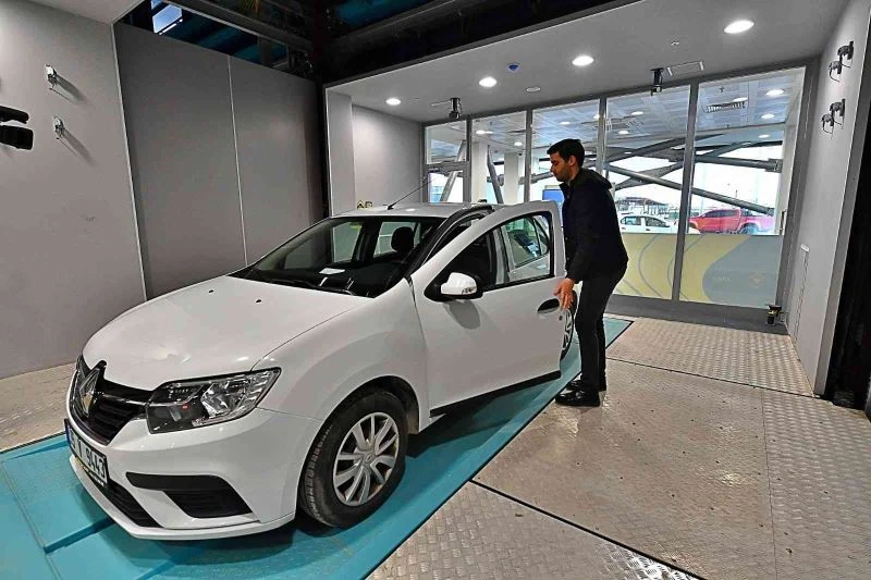 Türkiye’nin en büyük tam otomatik kapalı otoparkı açılıyor
