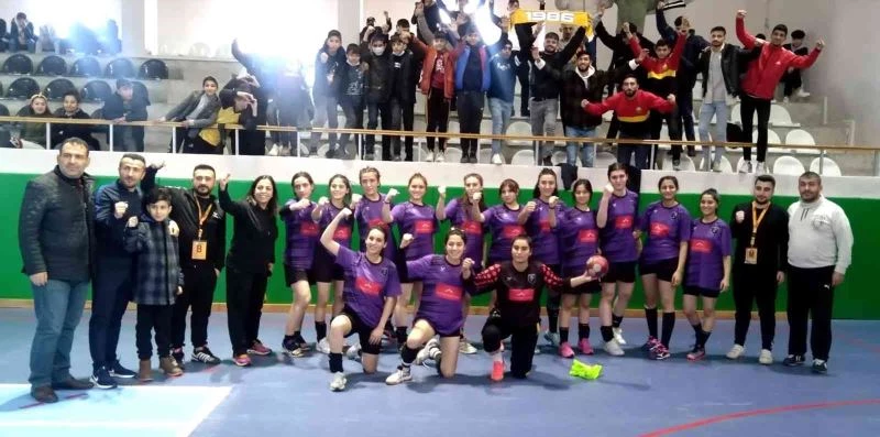 Malatya Necatibey Ortaokulu 3’te 3 yaptı
