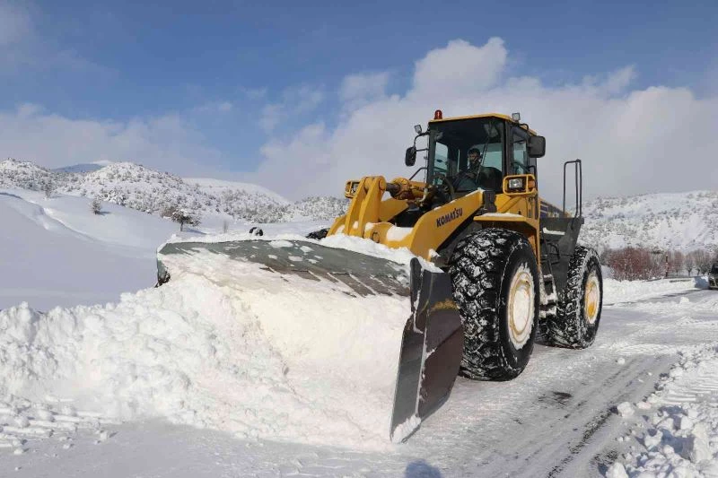 177 köy yolu araç ulaşımına kapandı
